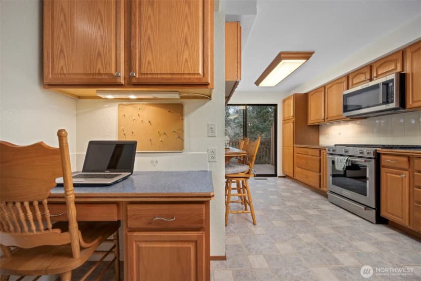 Property photo for 2400 Princeton Court #6, Bellingham photo 11