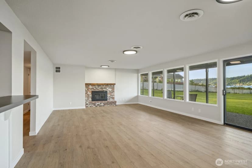 Property photo for 5110 Nw Sammamish Road, Issaquah photo 34