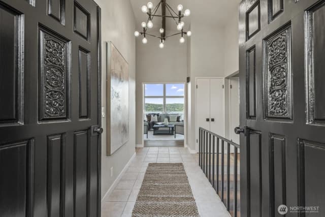 Property photo for 5110 Nw Sammamish Road, Issaquah photo 4