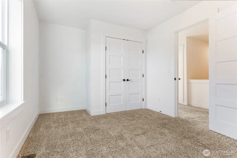 Property photo for 1979 Woodsman Drive, Lynden photo 29
