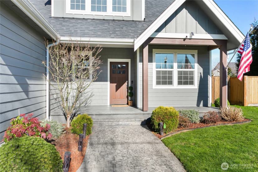 Property photo for 1979 Woodsman Drive, Lynden photo 3