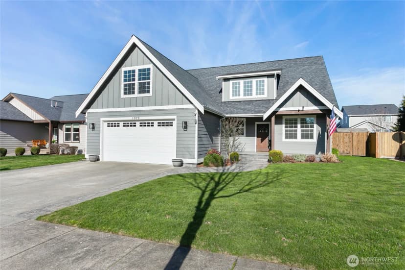 Property photo for 1979 Woodsman Drive, Lynden photo 2