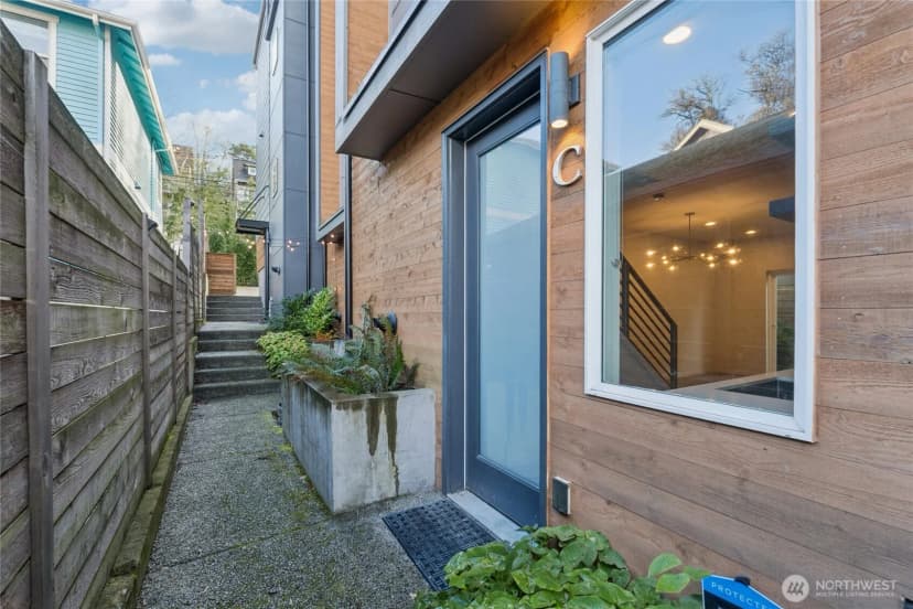 Property photo for 4810 C Delridge Way Sw, Seattle photo 18