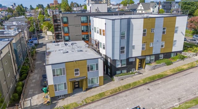 Property photo for 1815 13th Avenue S, Seattle photo 2