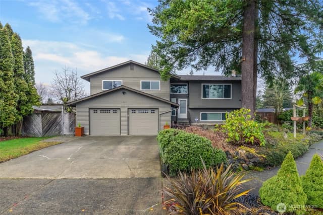 Property photo for 2207 Bremerton Avenue Ne, Renton