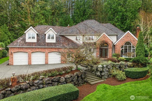 Property photo for 20427 Ne 64th Place, Redmond