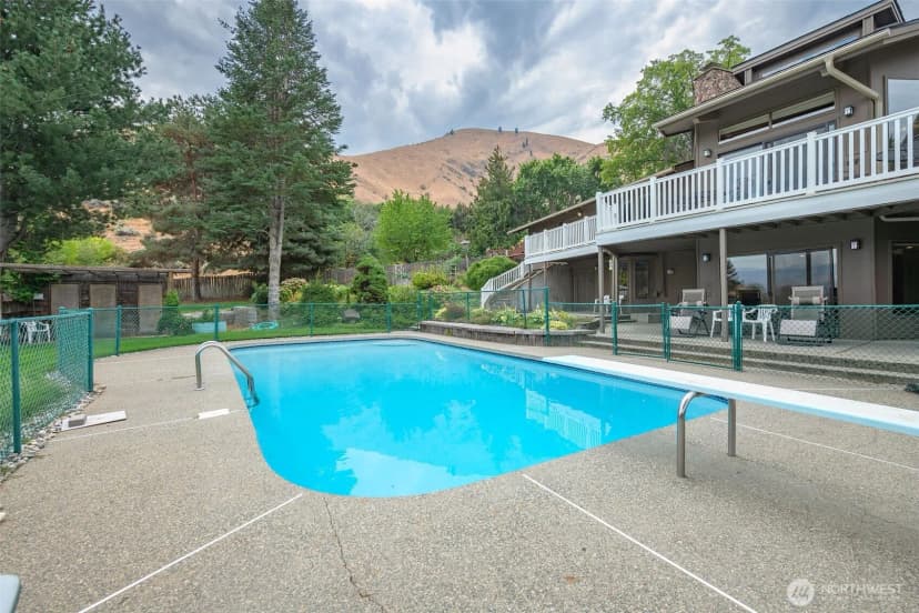 Property photo for 409 Austin Ave, Wenatchee photo 34