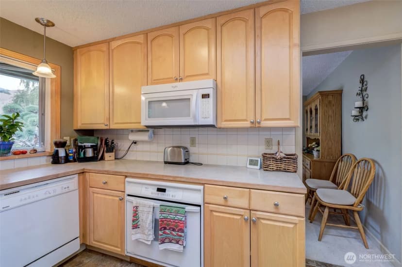 Property photo for 409 Austin Ave, Wenatchee photo 17