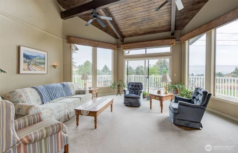 Property photo for 409 Austin Ave, Wenatchee photo 10