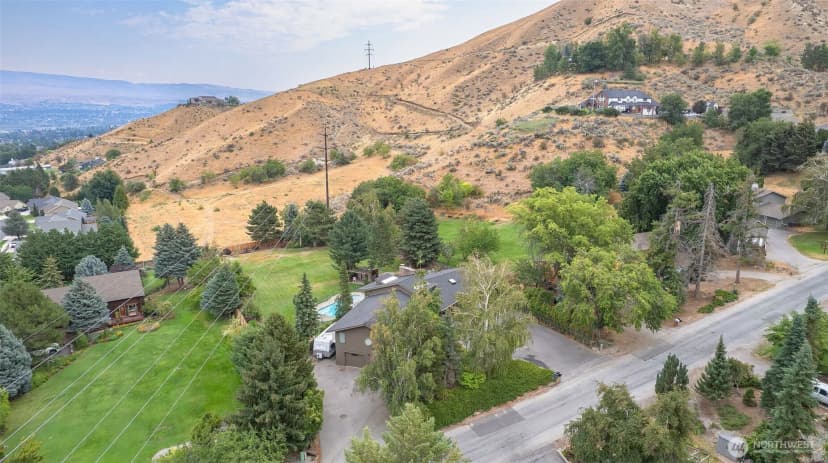 Property photo for 409 Austin Ave, Wenatchee photo 40