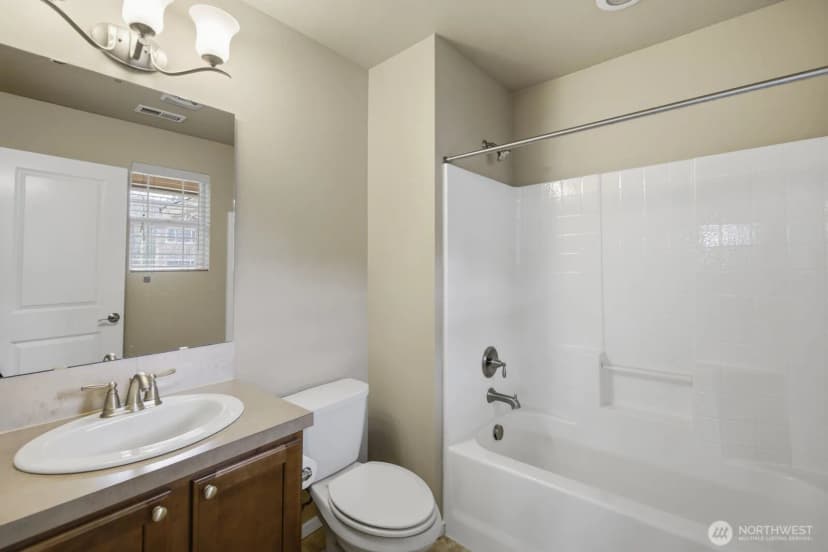 Property photo for 9122 Merritt Avenue Se, Snoqualmie photo 32
