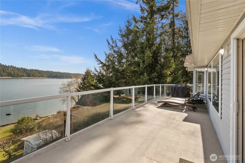 Property photo for 91 E Franjo Beach Drive, Shelton photo 11