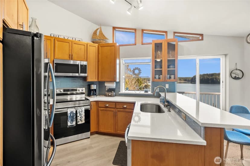 Property photo for 91 E Franjo Beach Drive, Shelton photo 8