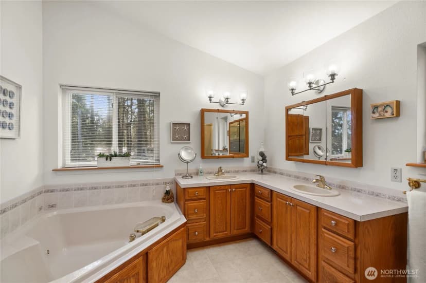 Property photo for 91 E Franjo Beach Drive, Shelton photo 13