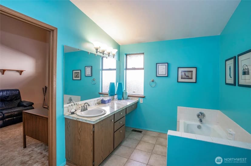 Property photo for 8401 Amber Drive Sw, Lakewood photo 24