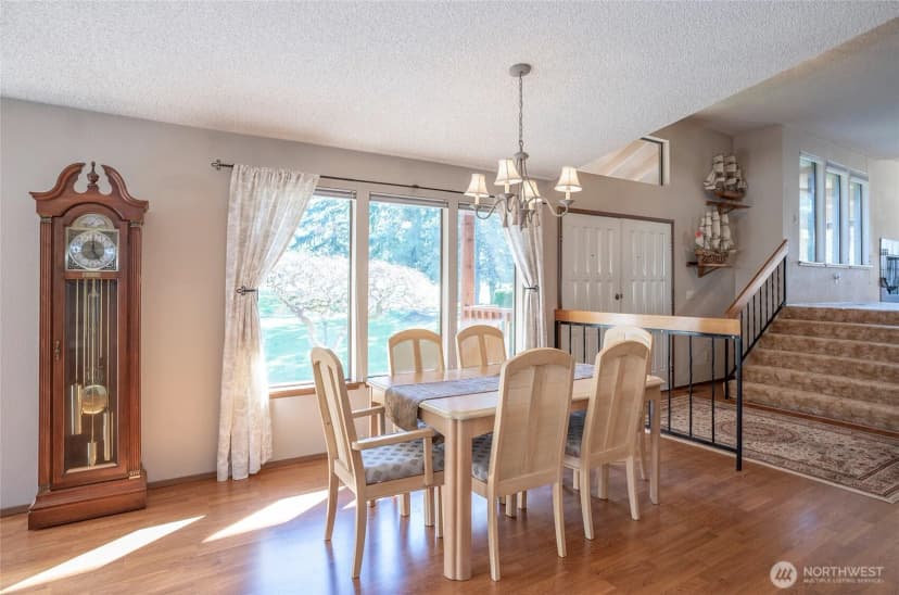 Property photo for 8401 Amber Drive Sw, Lakewood photo 12