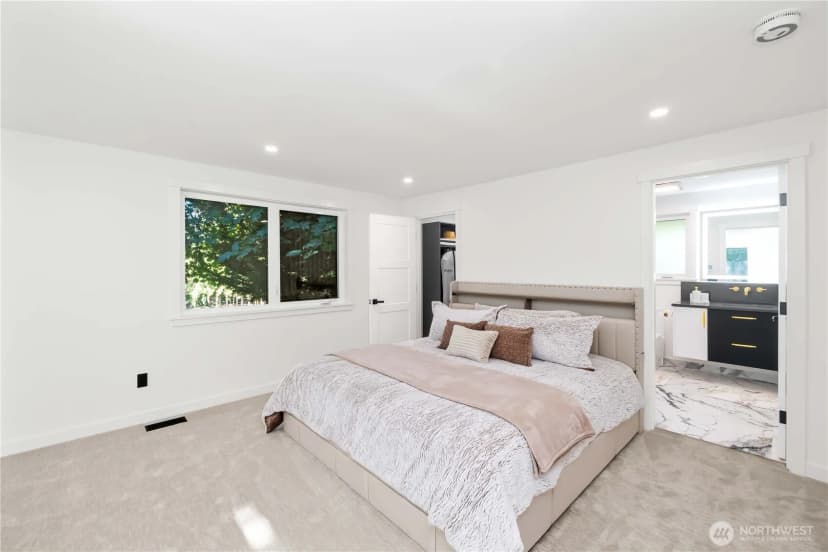 Property photo for 28030 185th Place Se, Kent photo 18