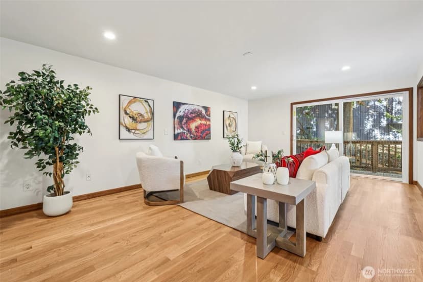 Property photo for 411 W Lake Sammamish Parkway Ne, Bellevue photo 28