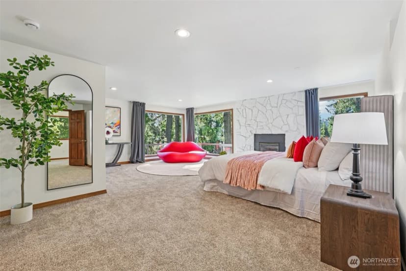 Property photo for 411 W Lake Sammamish Parkway Ne, Bellevue photo 16