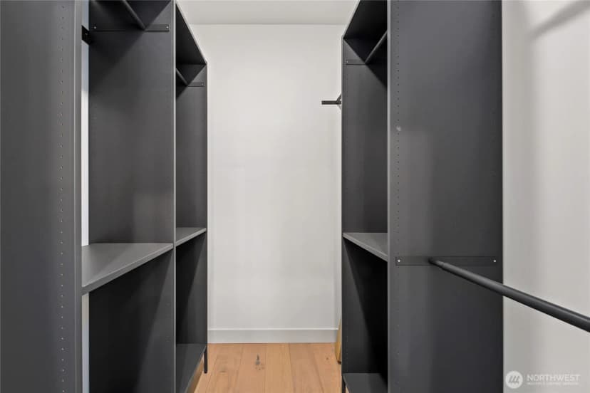 Property photo for 4517 44th Avenue Sw, Seattle photo 17