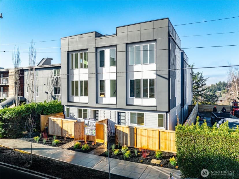 Property photo for 4517 44th Avenue Sw, Seattle