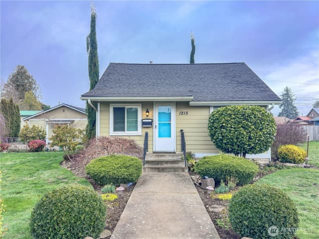 Property photo for 1215 W Plum Street, Centralia
