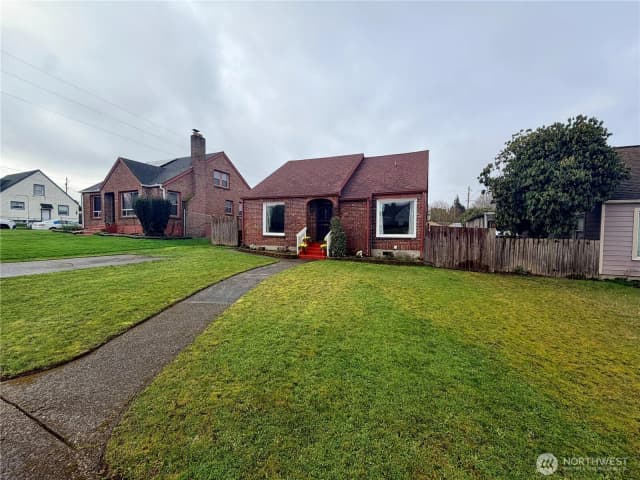 Property photo for 6014 Pacific Avenue, Tacoma photo 3