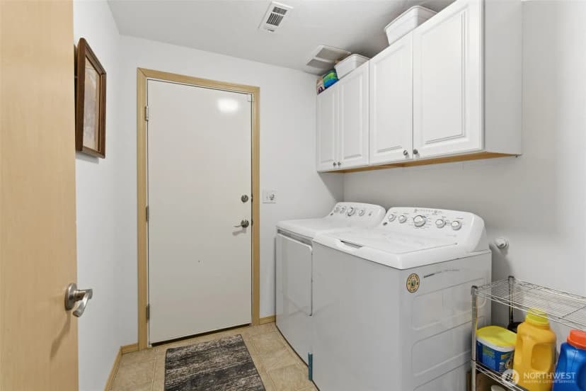 Property photo for 2533 Kristine Court, Centralia photo 21