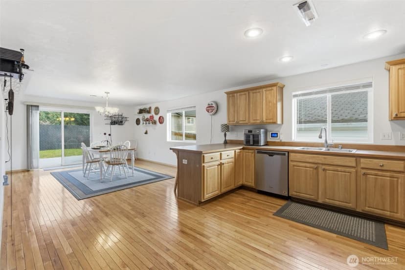 Property photo for 2533 Kristine Court, Centralia photo 5
