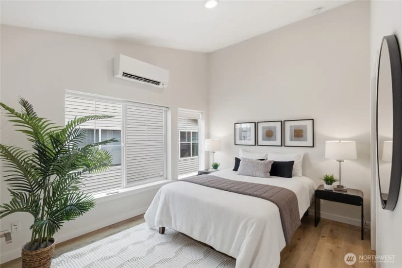 Property photo for 1126 14th Ave #g, Seattle photo 16