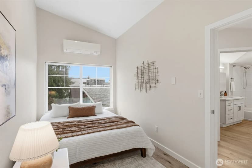 Property photo for 1126 14th Ave #g, Seattle photo 21