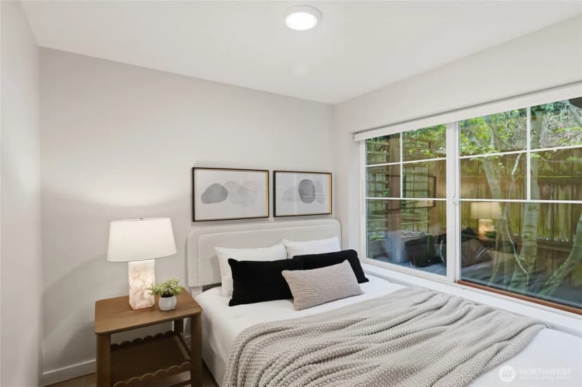 Property photo for 1126 14th Ave #g, Seattle photo 23