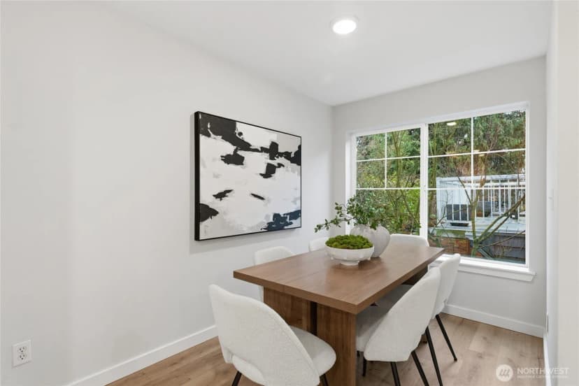 Property photo for 1126 14th Ave #g, Seattle photo 4