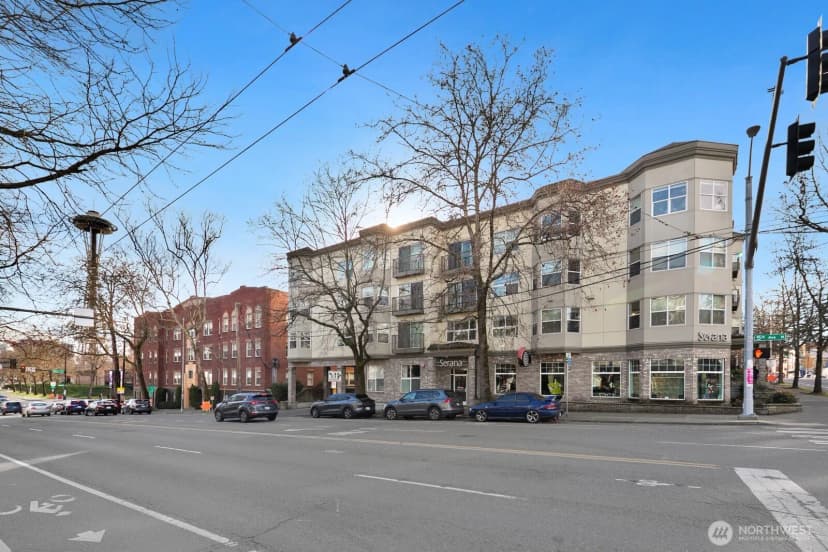 Property photo for 621 5 Avenue N #301, Seattle photo 21