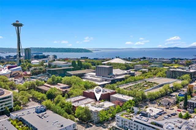 Property photo for 621 5 Avenue N #301, Seattle photo 2