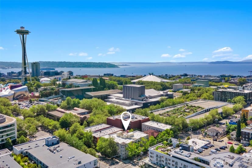 Property photo for 621 5 Avenue N #301, Seattle photo 2