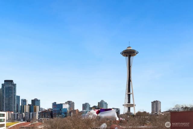 Property photo for 621 5 Avenue N #301, Seattle