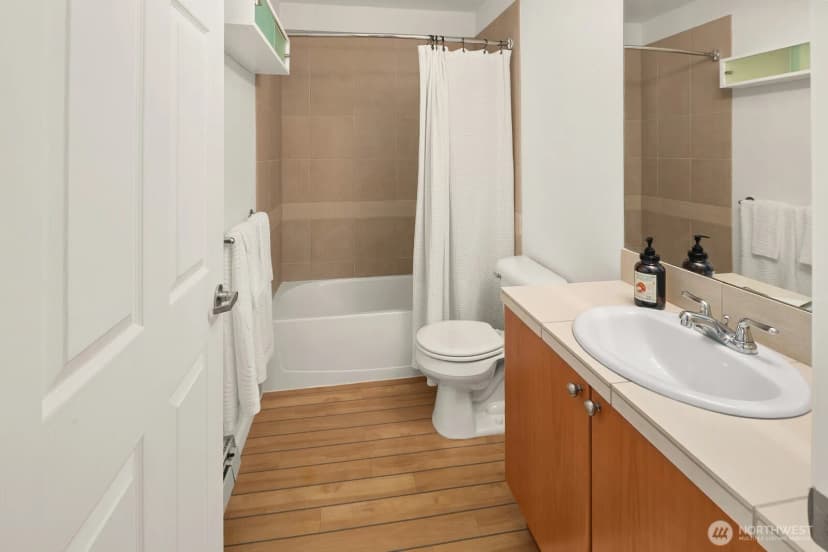 Property photo for 621 5 Avenue N #301, Seattle photo 16