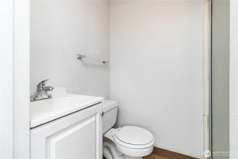 Property photo for 646 23rd Avenue, Longview photo 11