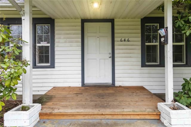 Property photo for 646 23rd Avenue, Longview photo 3