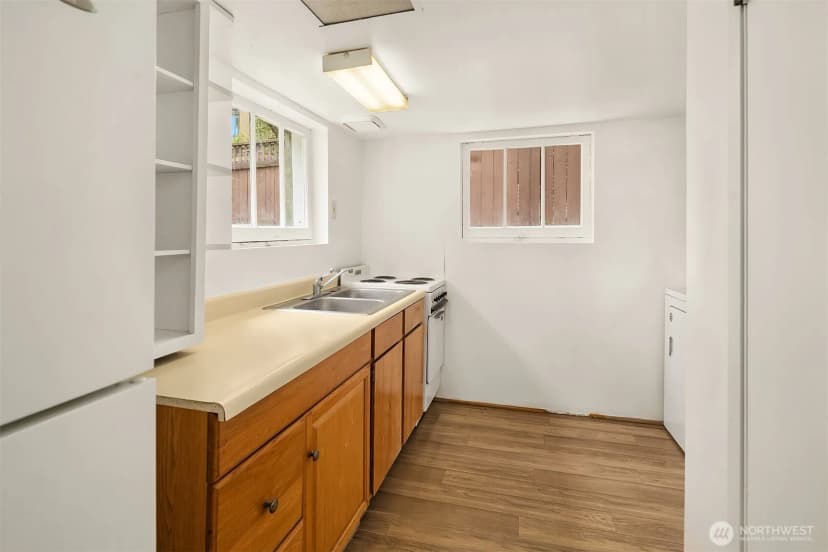 Property photo for 2031 Eastlake Avenue E, Seattle photo 21