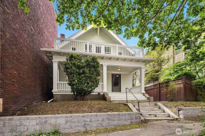 Property photo for 2031 Eastlake Avenue E, Seattle photo 34