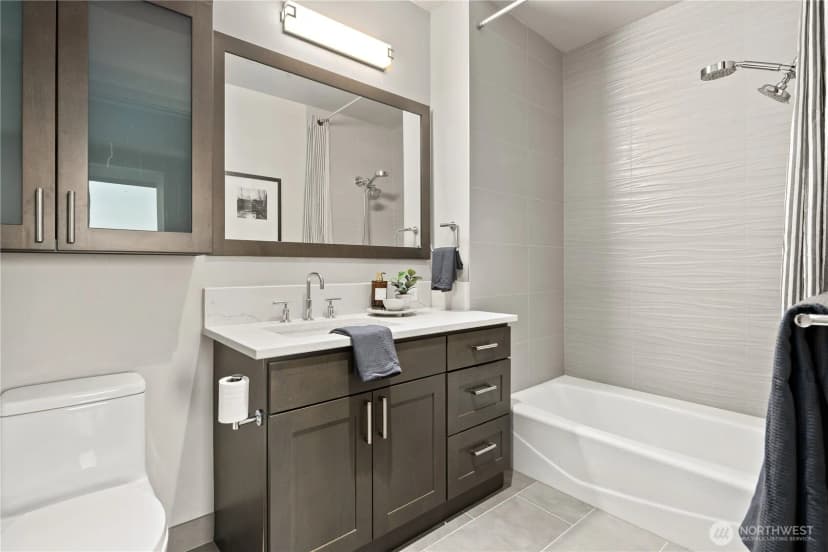 Property photo for 10650 Ne 9th Place #2427, Bellevue photo 22