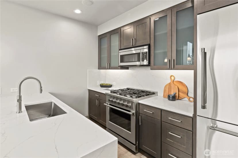 Property photo for 10650 Ne 9th Place #2427, Bellevue photo 17
