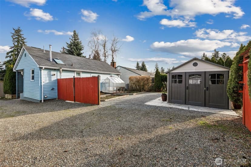 Property photo for 12413 2nd Avenue S, Seattle photo 10
