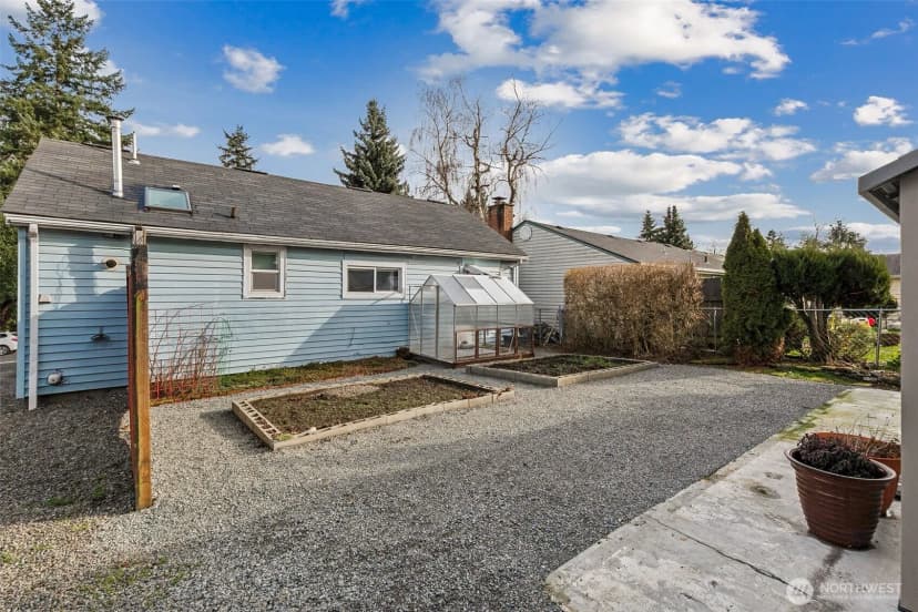 Property photo for 12413 2nd Avenue S, Seattle photo 11