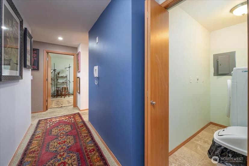 Property photo for 11532 15th Avenue Ne #301, Seattle photo 11
