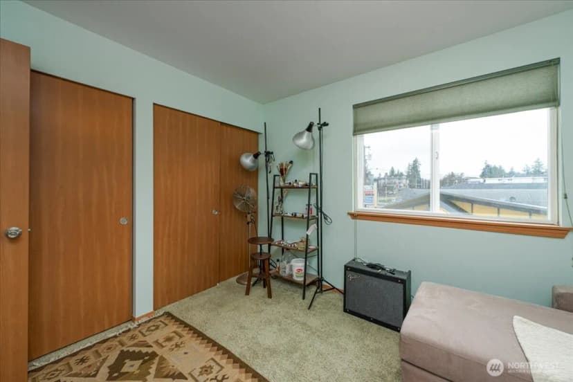 Property photo for 11532 15th Avenue Ne #301, Seattle photo 18