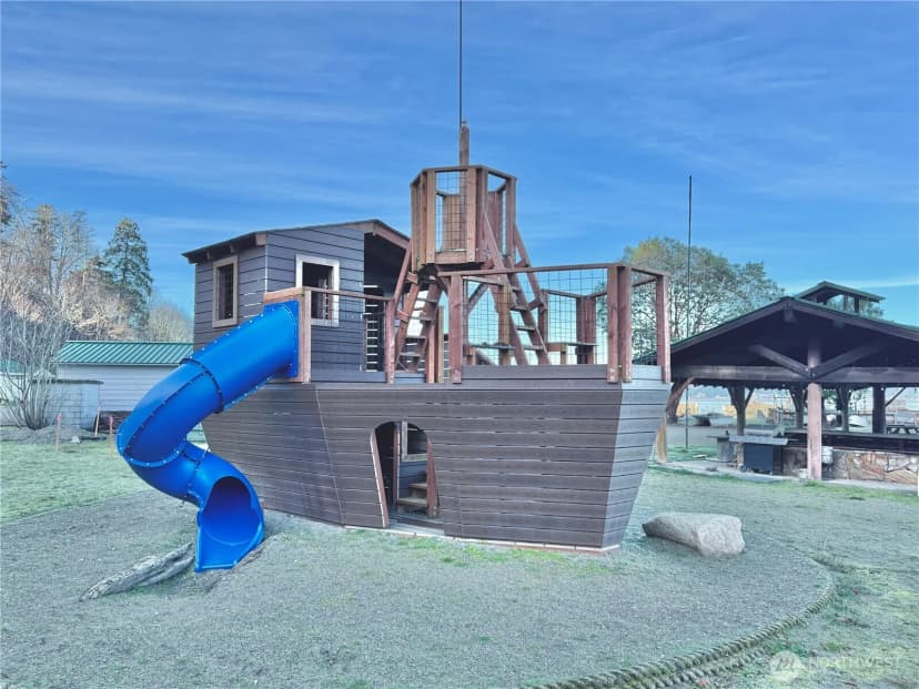 Property photo for 103 B Whidbey Island Drive, Hat Island photo 16