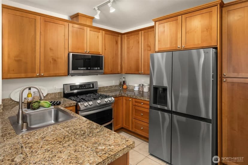 Property photo for 6800 132nd Place Se #e207, Newcastle photo 14